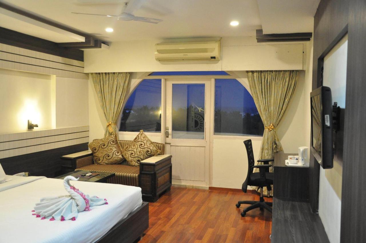 Singaar International Hotel 3*